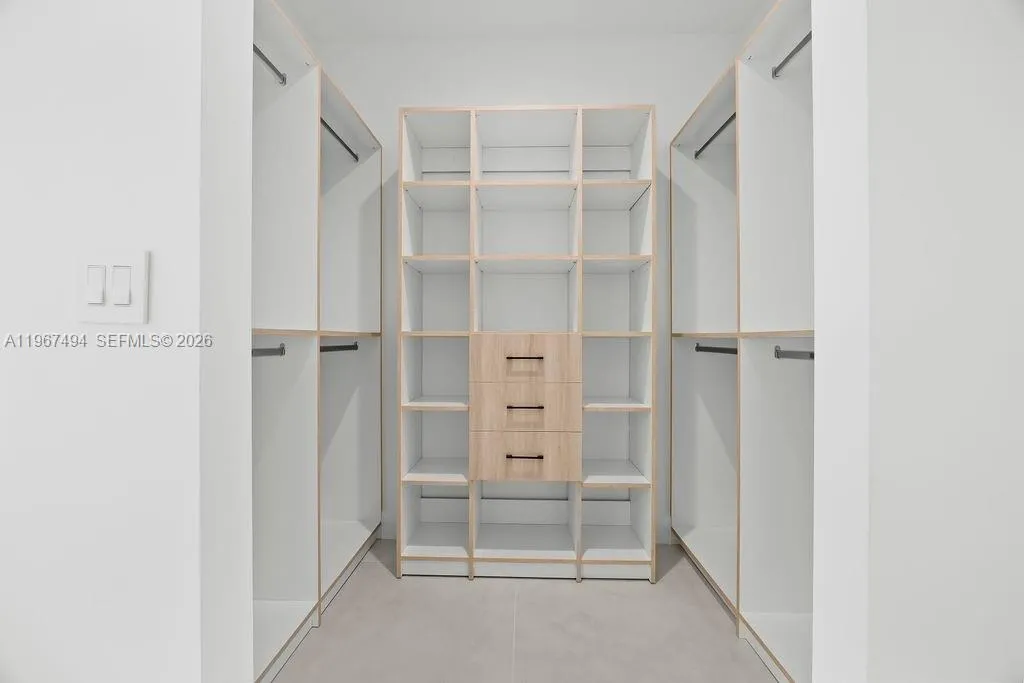 608 SW 16th Ct, Fort Lauderdale FL 33315