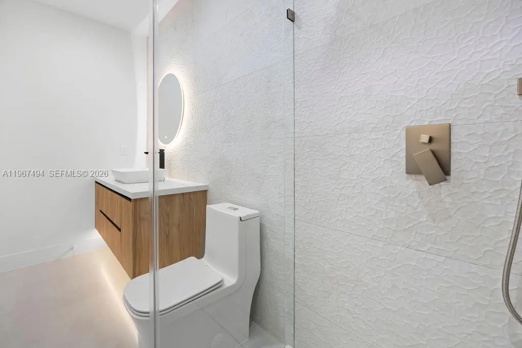 608 SW 16th Ct, Fort Lauderdale FL 33315