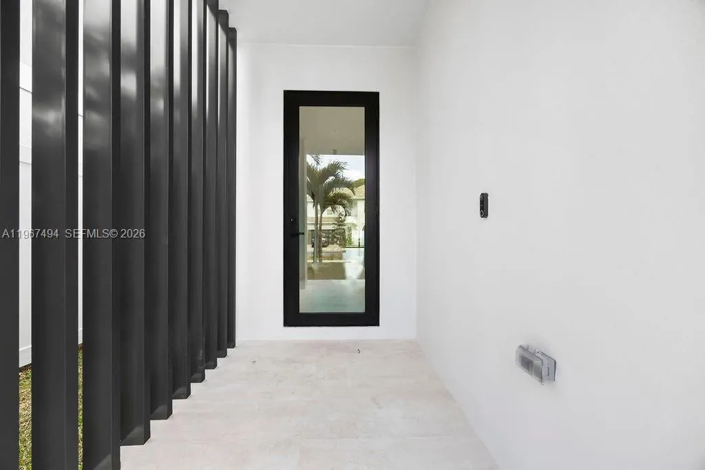 608 SW 16th Ct, Fort Lauderdale FL 33315