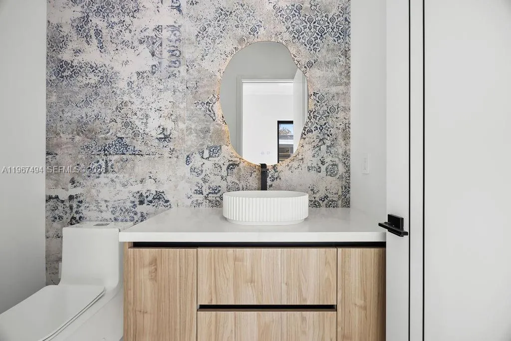 608 SW 16th Ct, Fort Lauderdale FL 33315