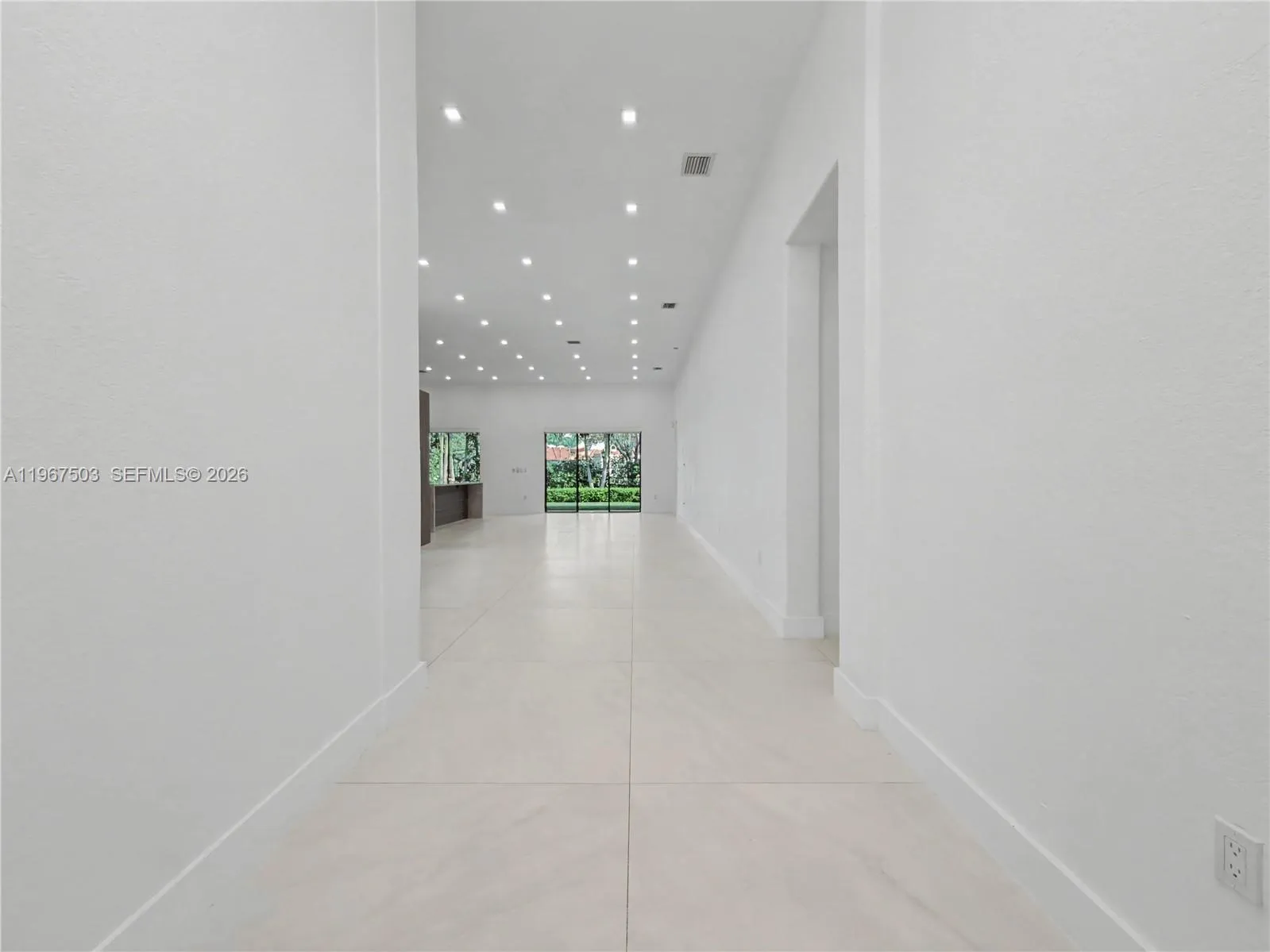 7733 SW 193rd St, Cutler Bay FL 33157