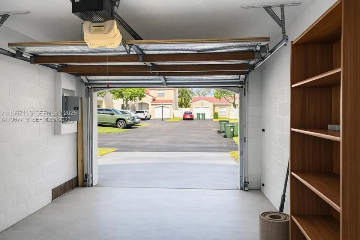 4400 NW 61st Pl, Coconut Creek FL 33073