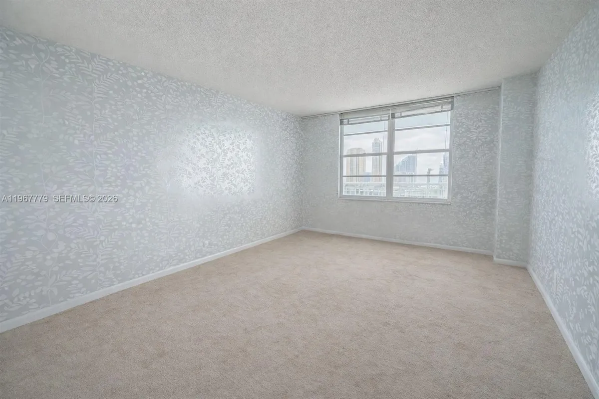 301 174th St # 1917, Sunny Isles Beach FL 33160