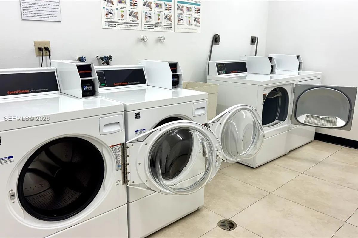 301 174th St # 1917, Sunny Isles Beach FL 33160