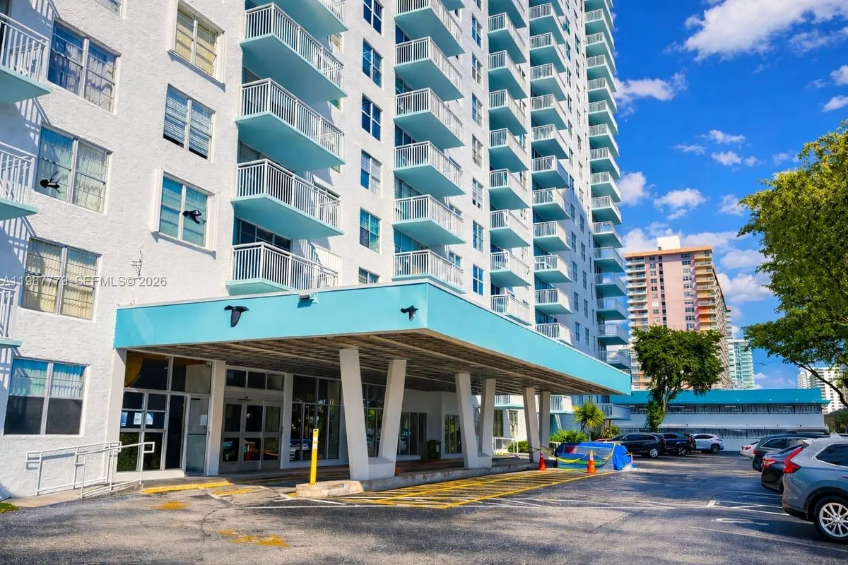 301 174th St # 1917, Sunny Isles Beach FL 33160