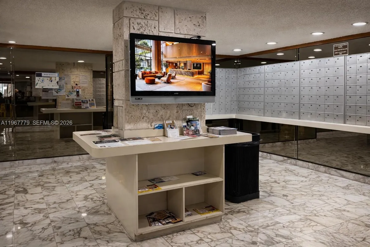 301 174th St # 1917, Sunny Isles Beach FL 33160