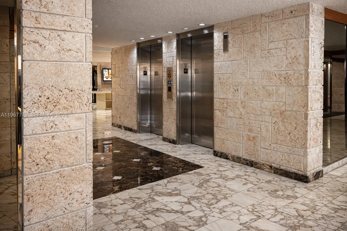 301 174th St # 1917, Sunny Isles Beach FL 33160