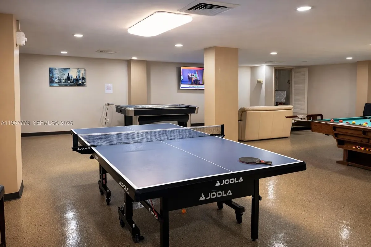 301 174th St # 1917, Sunny Isles Beach FL 33160