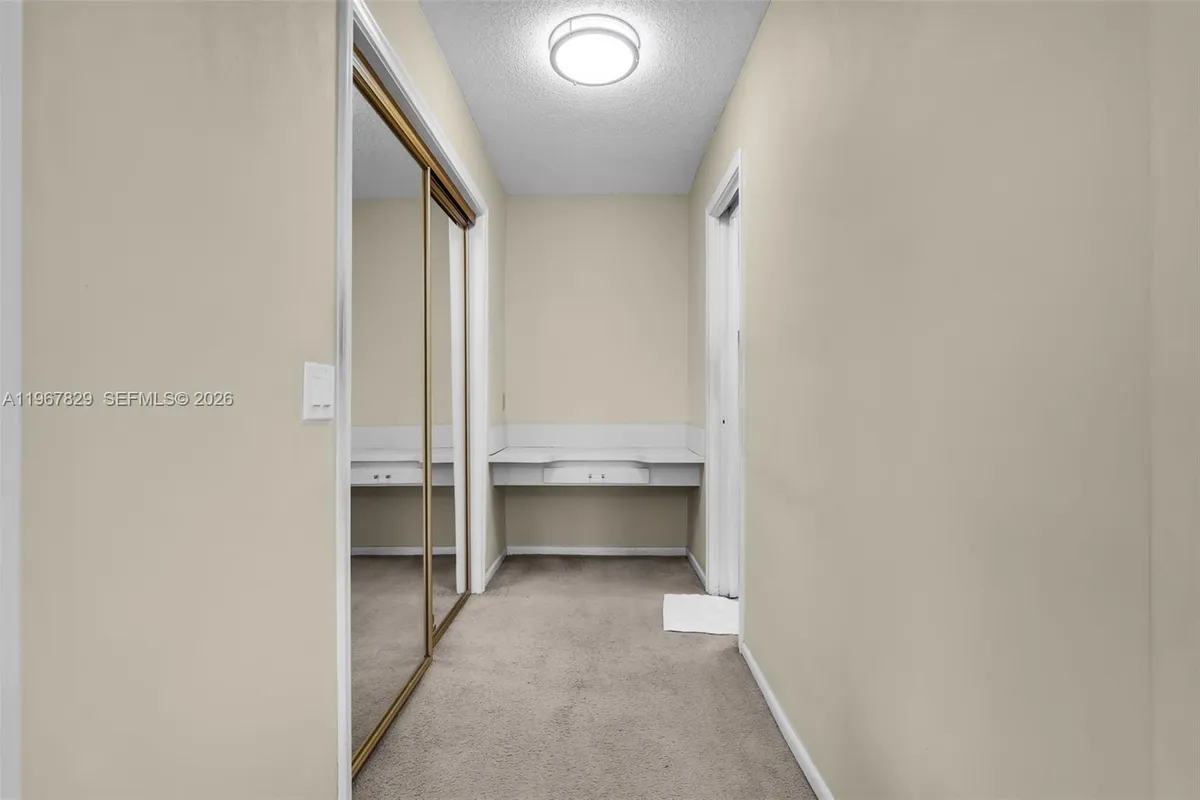 7541 SW 9th St, Plantation FL 33317