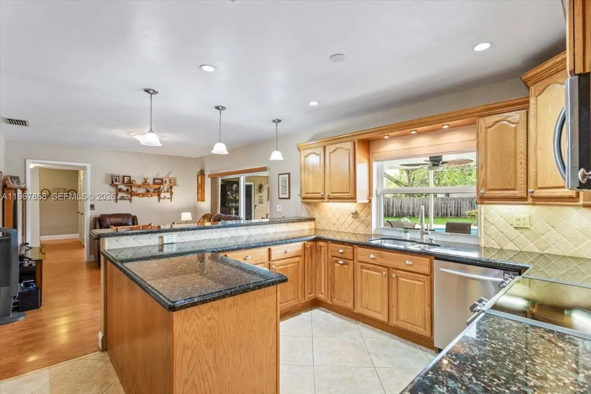 9750 SW 143rd Dr, Miami FL 33176