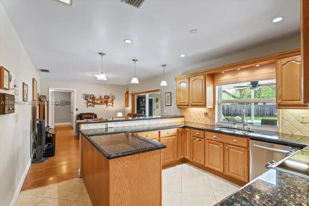 9750 SW 143rd Dr, Miami FL 33176