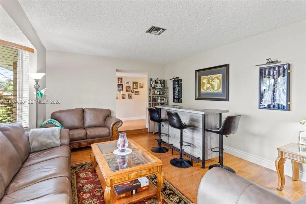 9750 SW 143rd Dr, Miami FL 33176