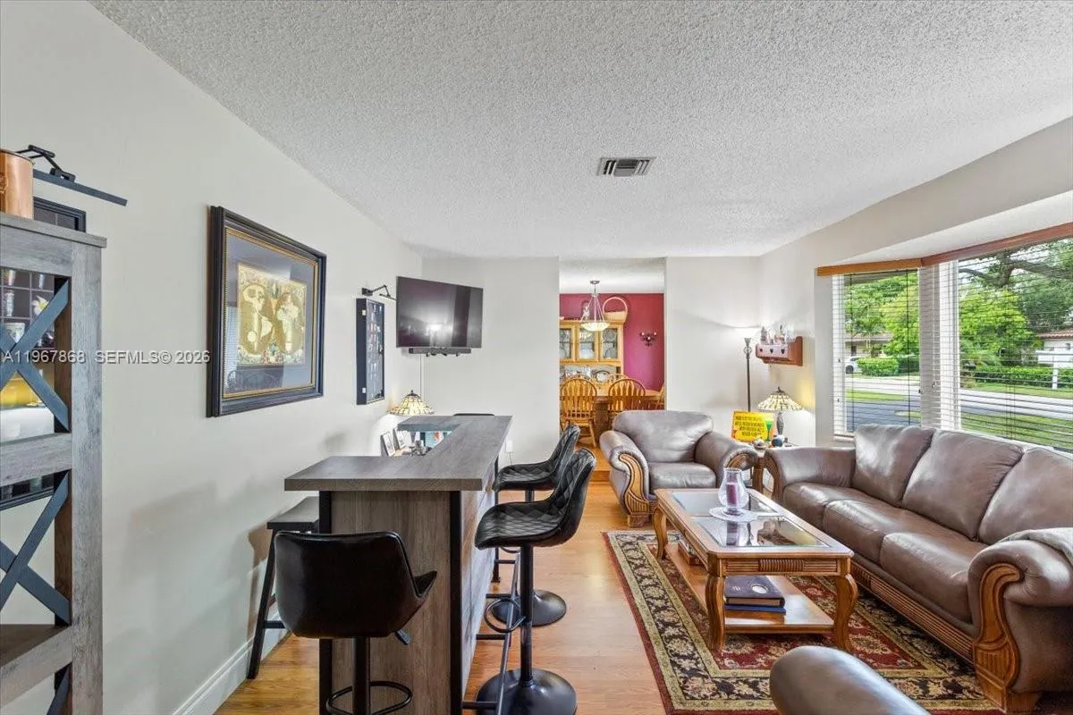 9750 SW 143rd Dr, Miami FL 33176