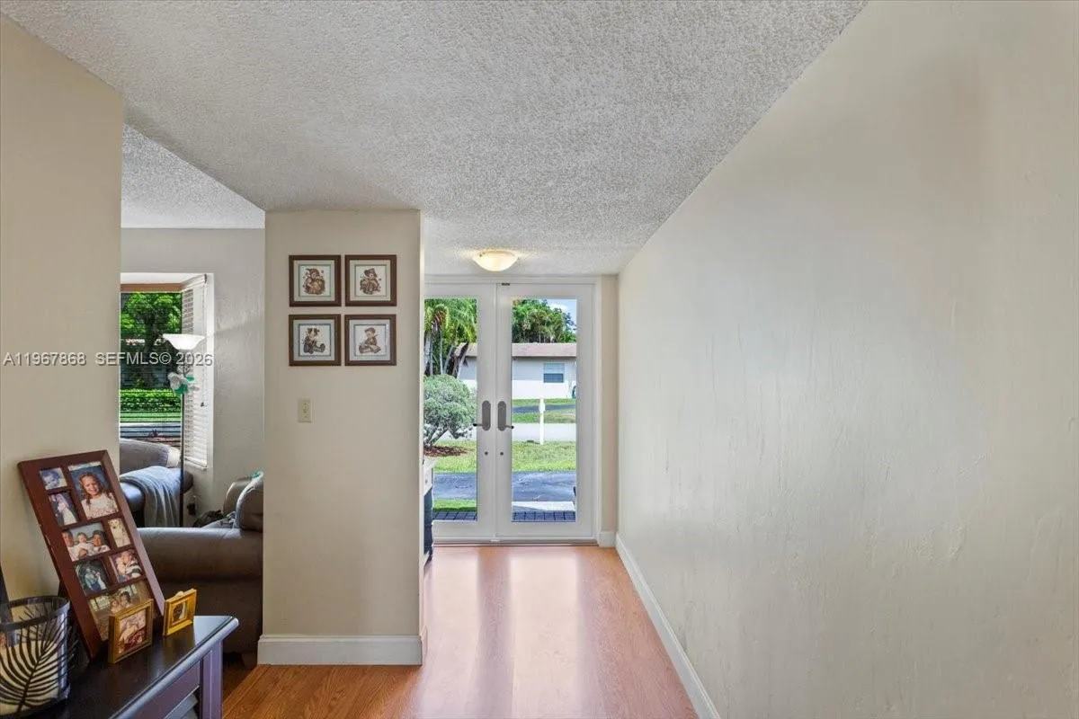 9750 SW 143rd Dr, Miami FL 33176