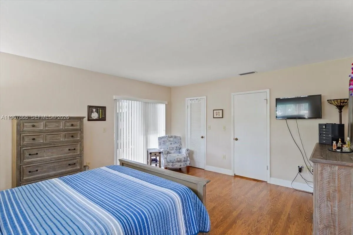 9750 SW 143rd Dr, Miami FL 33176