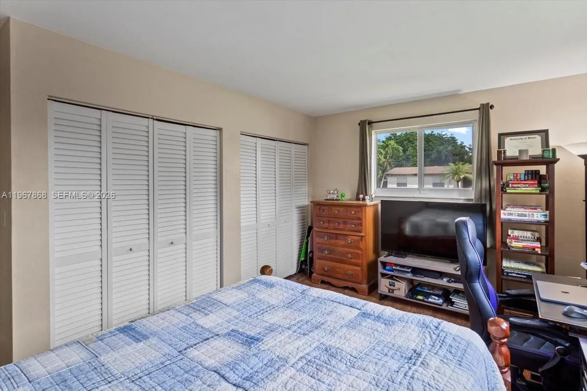 9750 SW 143rd Dr, Miami FL 33176