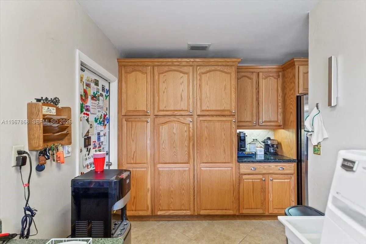 9750 SW 143rd Dr, Miami FL 33176