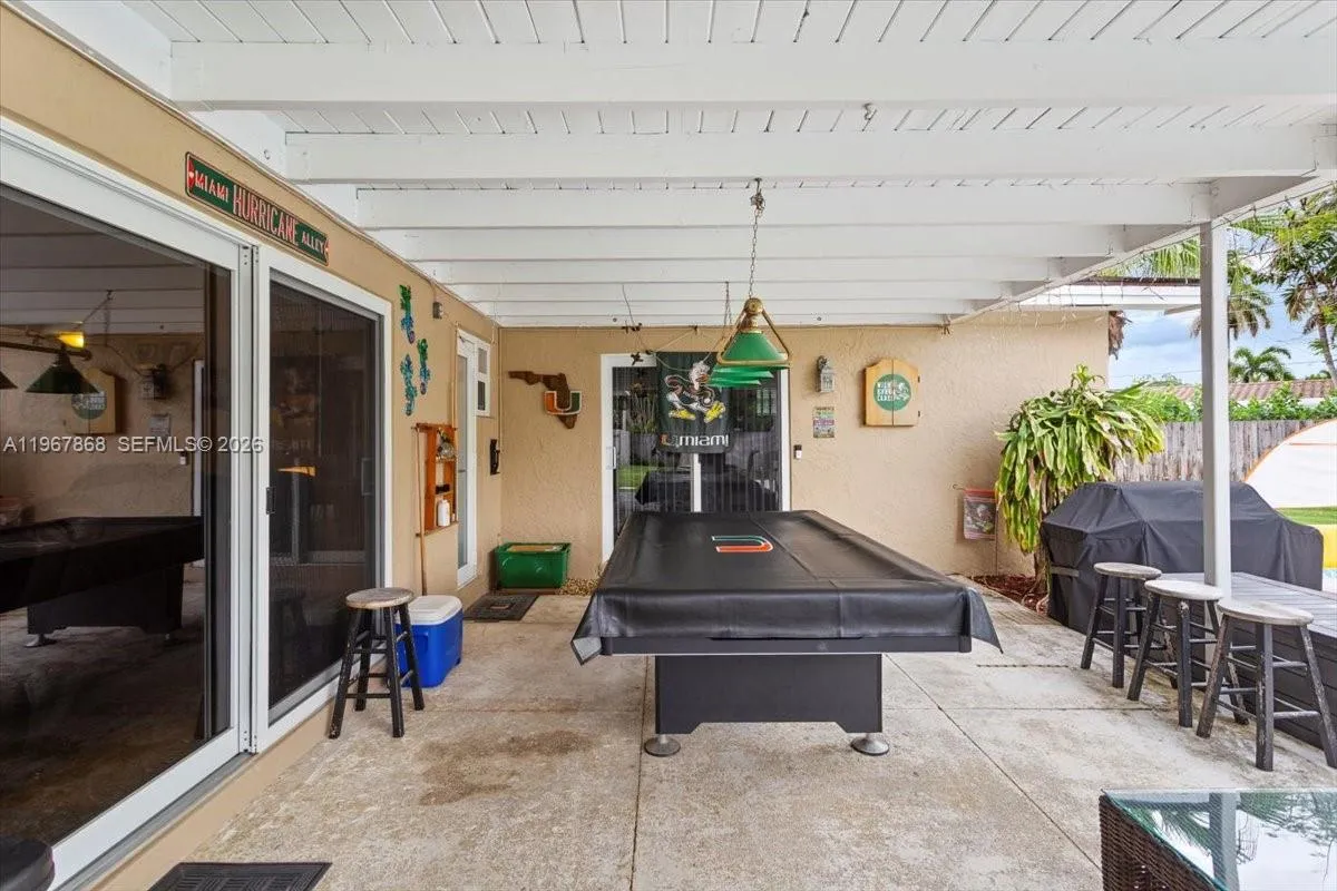 9750 SW 143rd Dr, Miami FL 33176