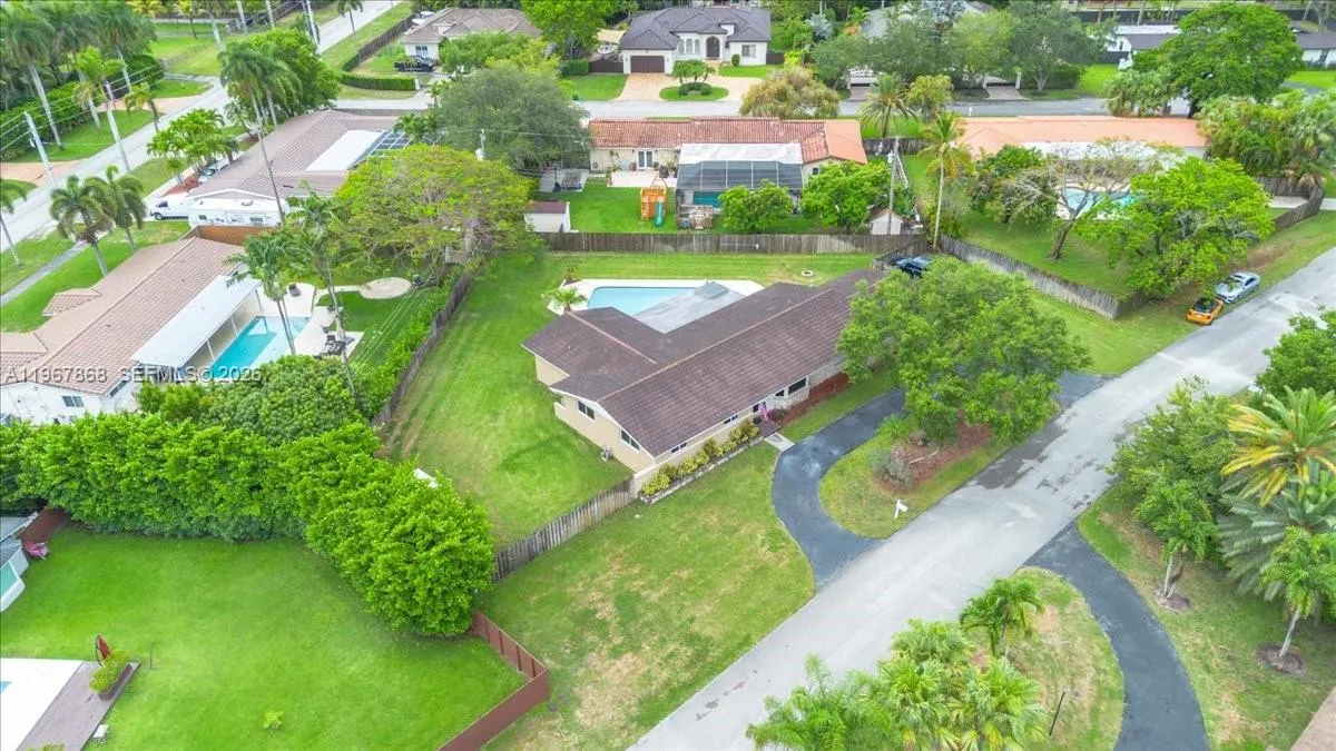 9750 SW 143rd Dr, Miami FL 33176