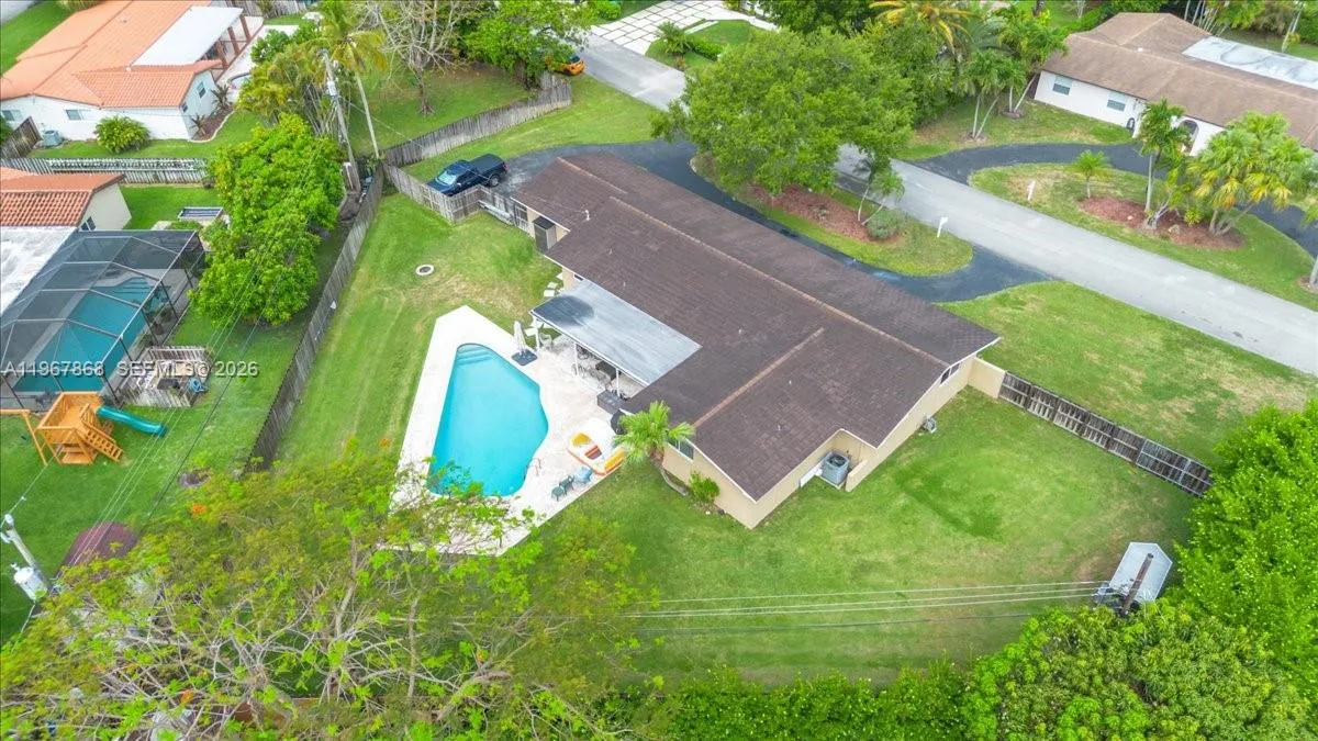 9750 SW 143rd Dr, Miami FL 33176