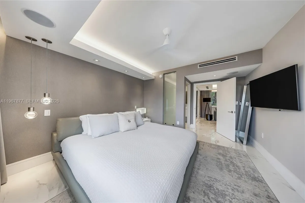 10190 Collins Ave # 203, Bal Harbour FL 33154