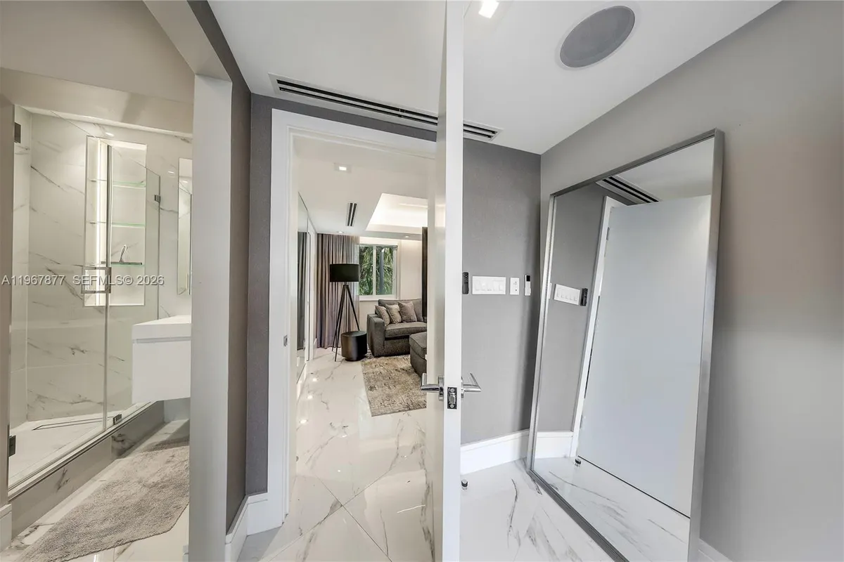 10190 Collins Ave # 203, Bal Harbour FL 33154