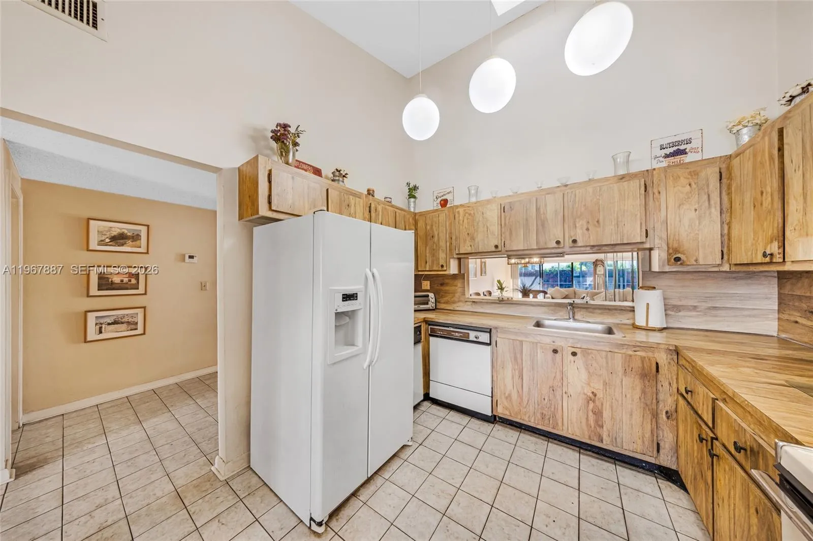 567 NE 199th Ter # 1S, Miami FL 33179