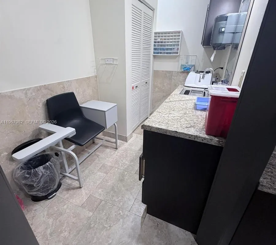 6141 SW 72nd Ave # 130, South Miami FL 33143