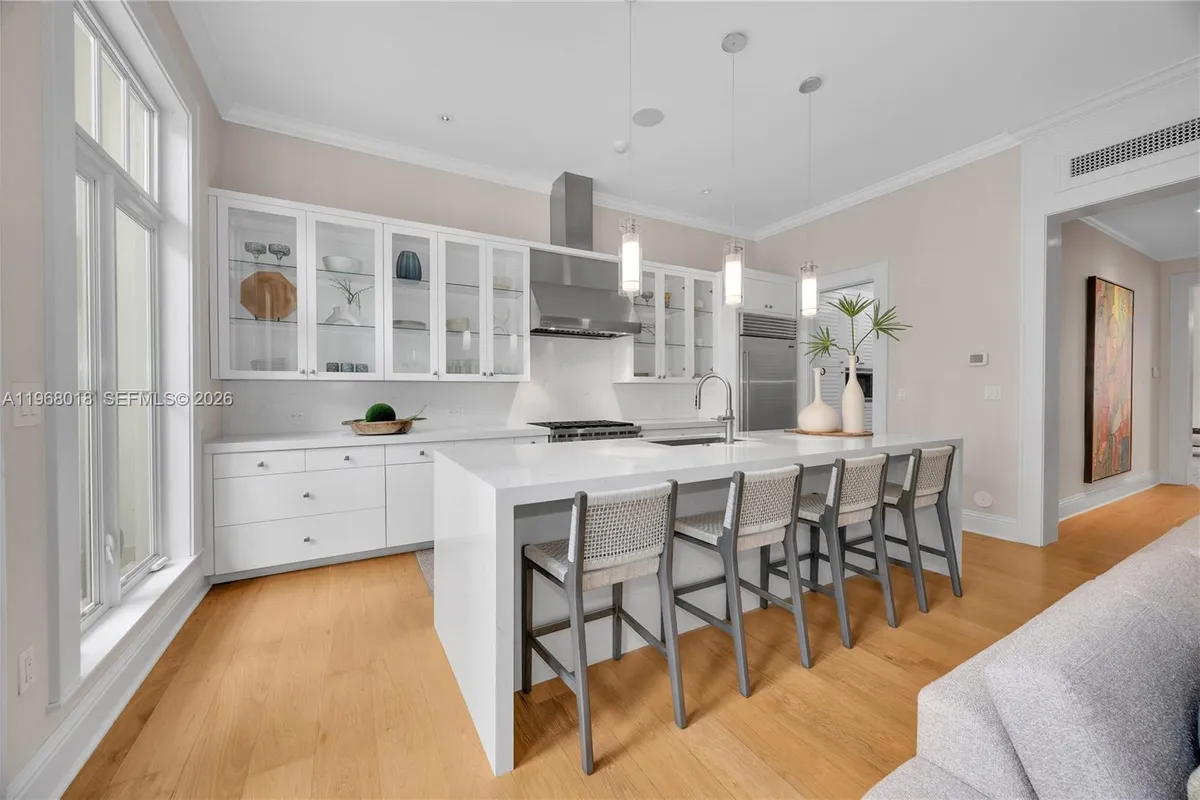 639 Almeria Ave, Coral Gables FL 33134