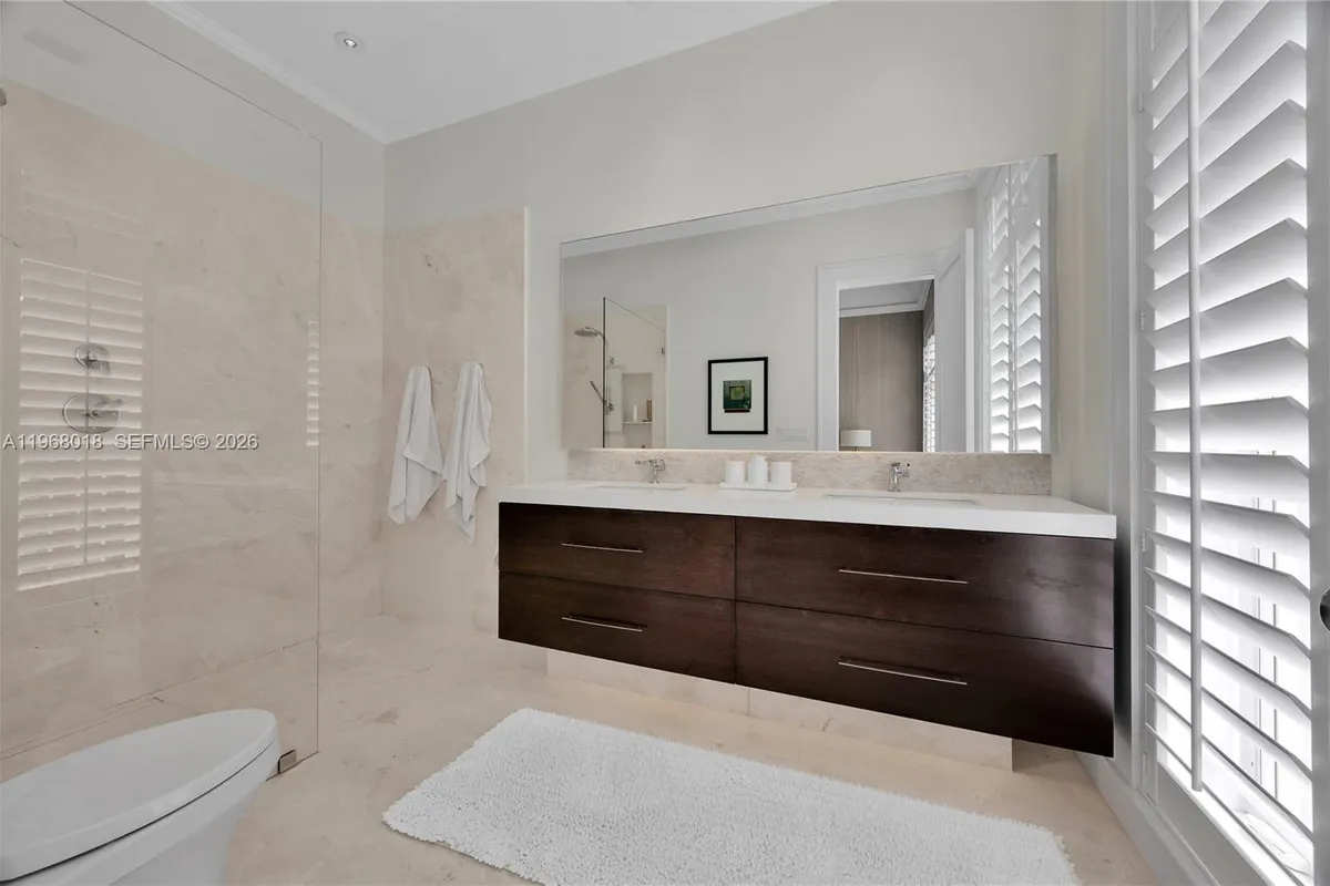 639 Almeria Ave, Coral Gables FL 33134