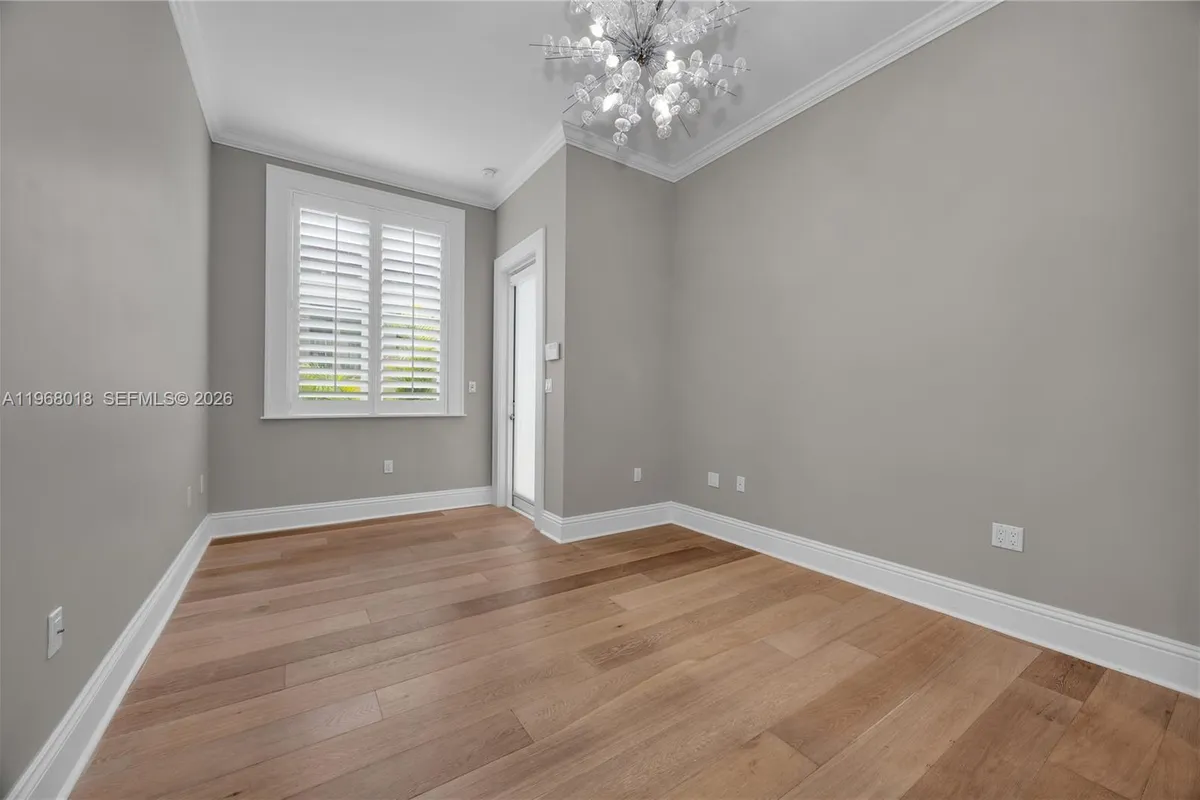 639 Almeria Ave, Coral Gables FL 33134