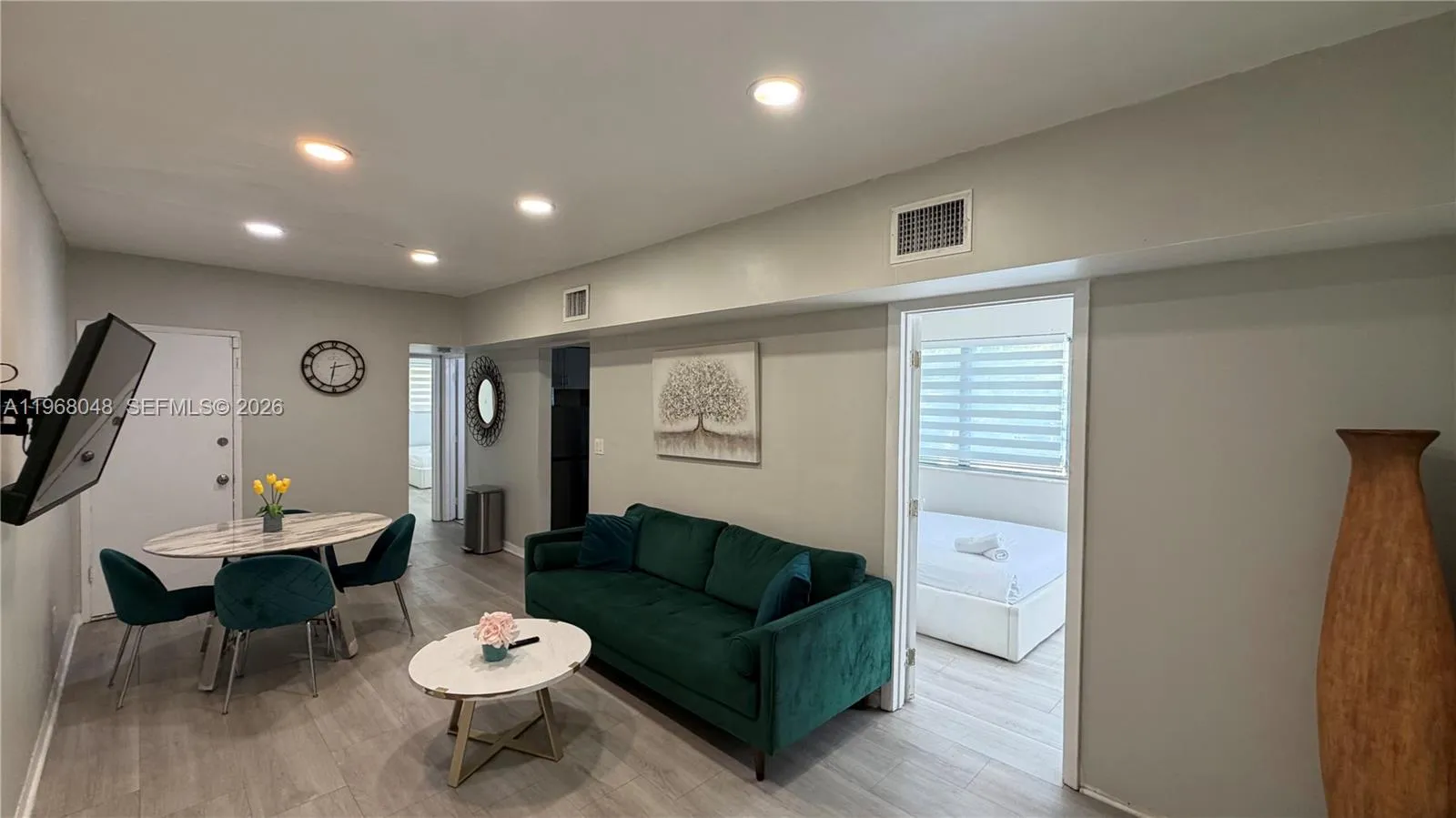 10004 E Bay Harbor Dr # 10, Bay Harbor Islands FL 33154