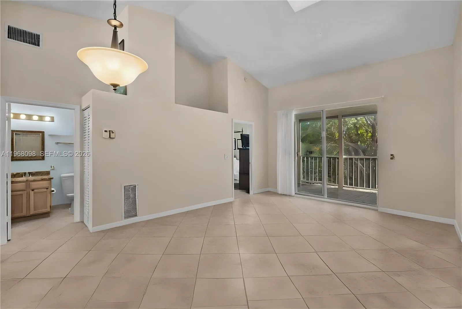 18081 SE Country Club Dr # 367, Jupiter FL 33469
