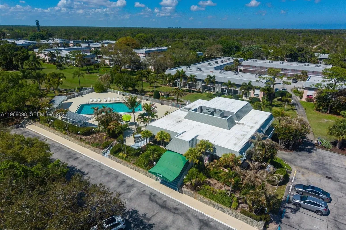 18081 SE Country Club Dr # 367, Jupiter FL 33469