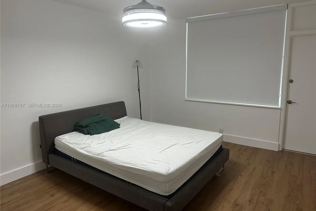 10210 Collins Ave # 306, Bal Harbour FL 33154