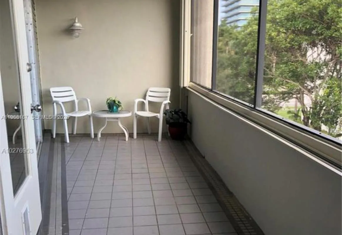 10210 Collins Ave # 306, Bal Harbour FL 33154