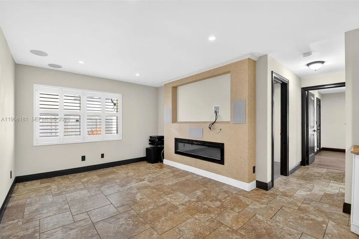 13808 Geranium Pl, Wellington FL 33414