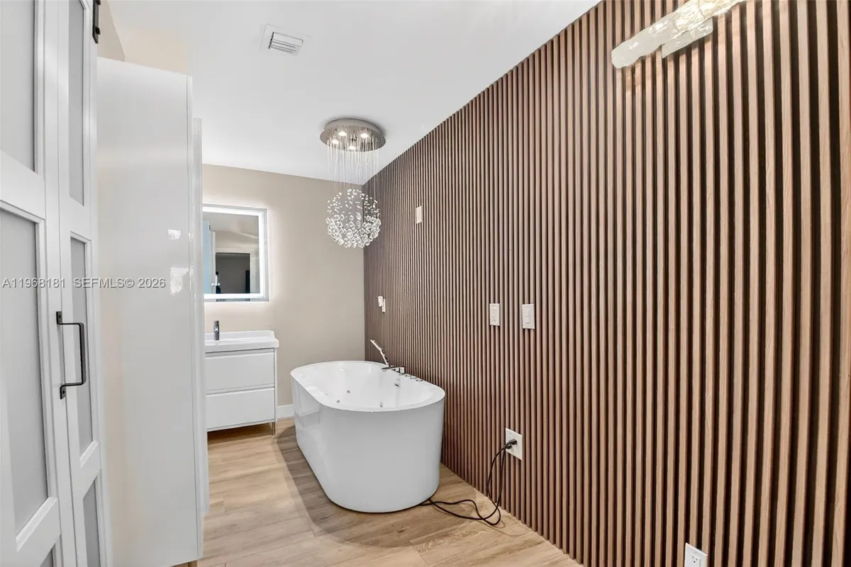 13808 Geranium Pl, Wellington FL 33414