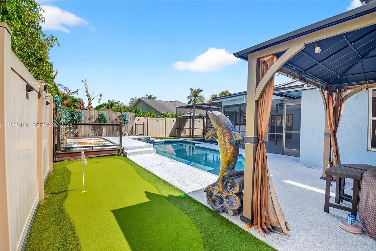 13808 Geranium Pl, Wellington FL 33414