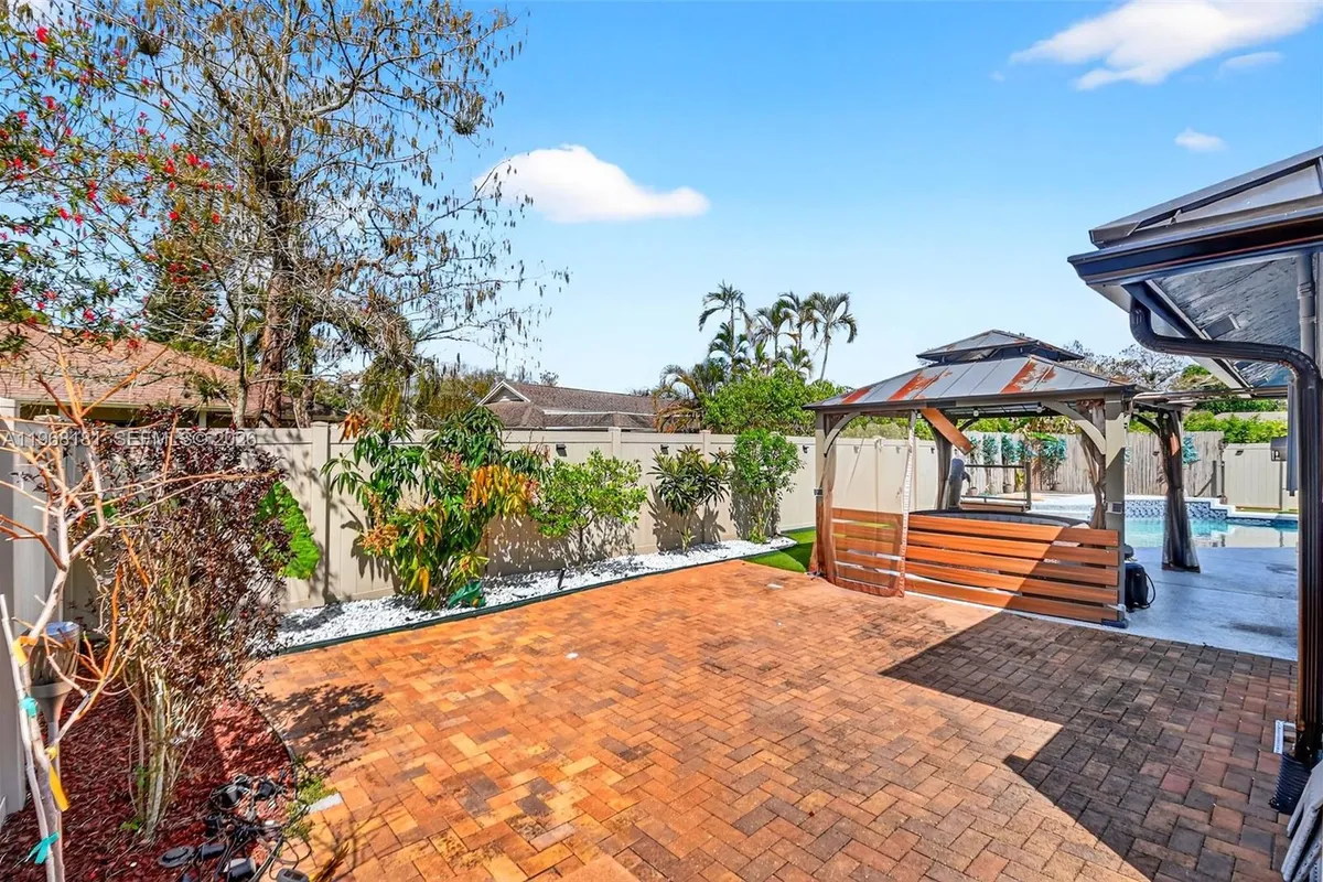 13808 Geranium Pl, Wellington FL 33414