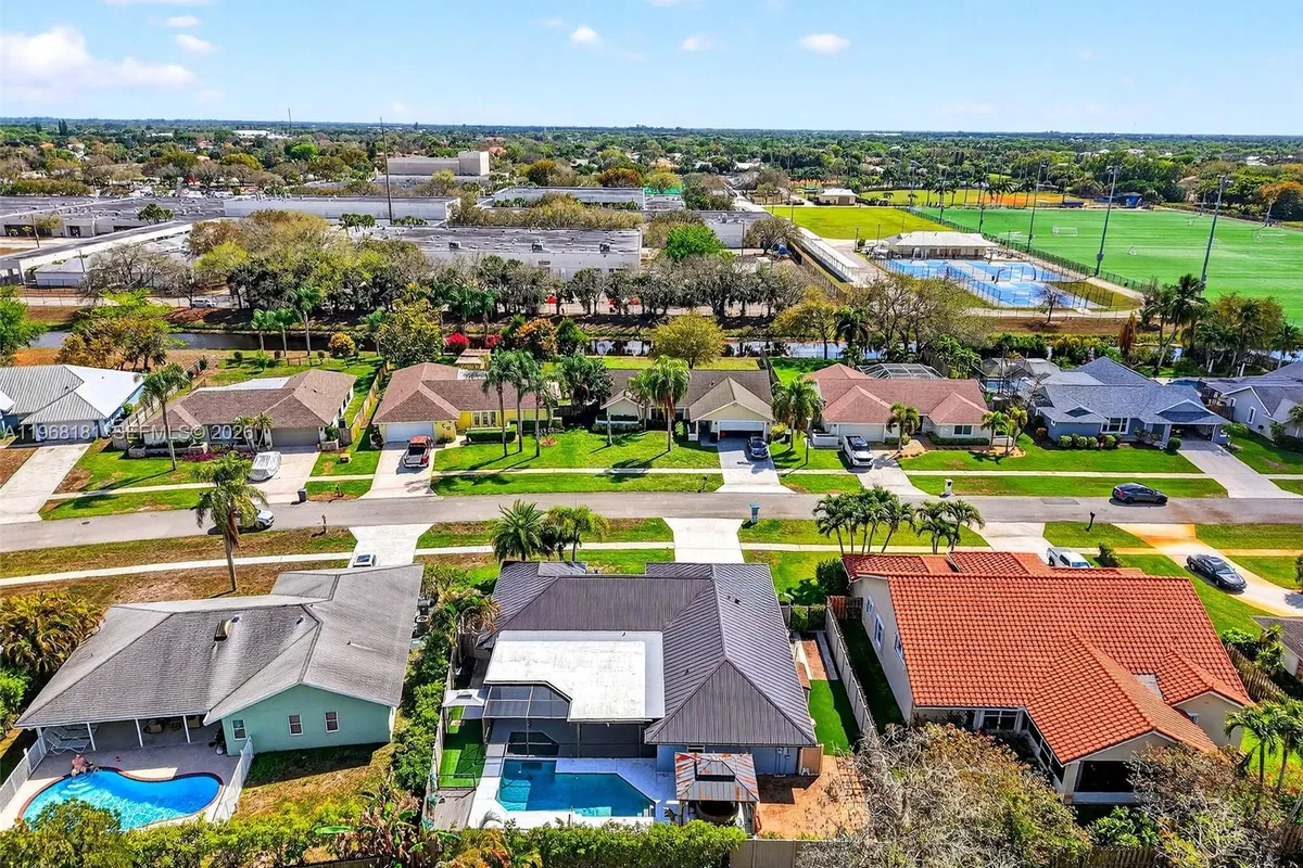 13808 Geranium Pl, Wellington FL 33414