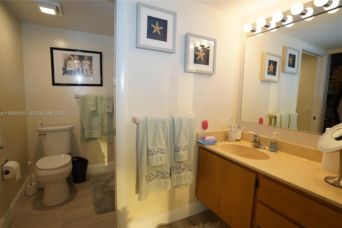 2101 Marina Isle Way # 104, Jupiter FL 33477