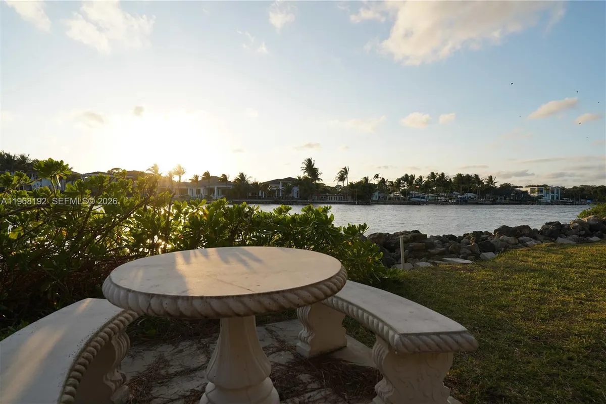 2101 Marina Isle Way # 104, Jupiter FL 33477