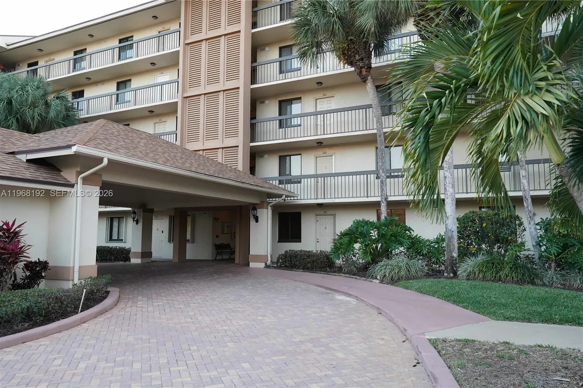 2101 Marina Isle Way # 104, Jupiter FL 33477