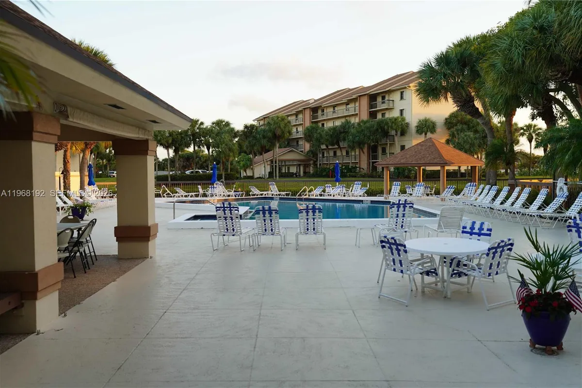2101 Marina Isle Way # 104, Jupiter FL 33477