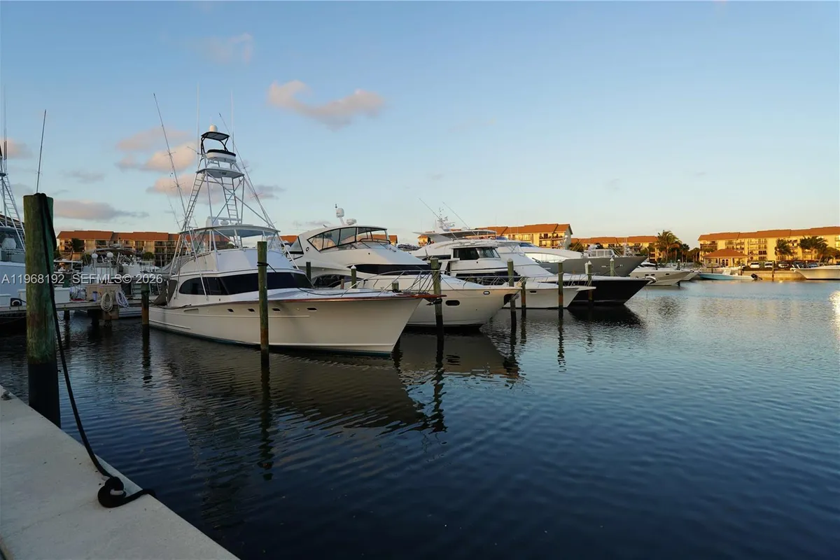 2101 Marina Isle Way # 104, Jupiter FL 33477