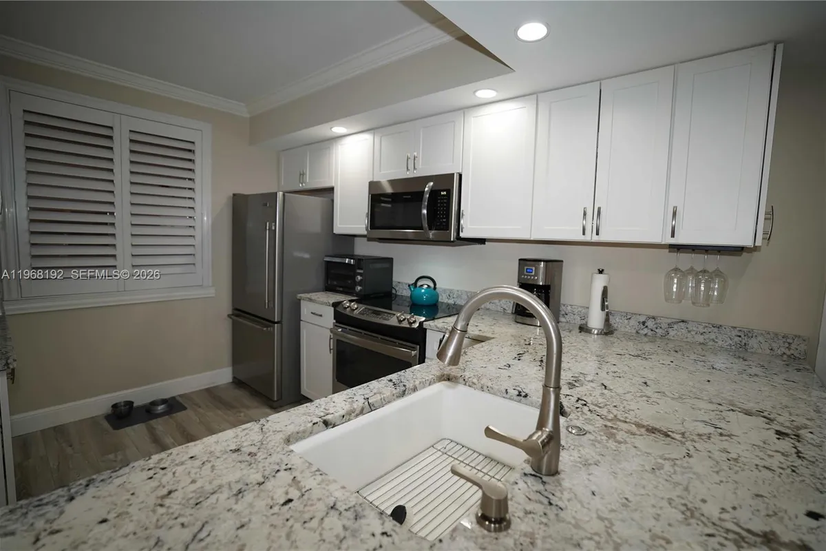 2101 Marina Isle Way # 104, Jupiter FL 33477