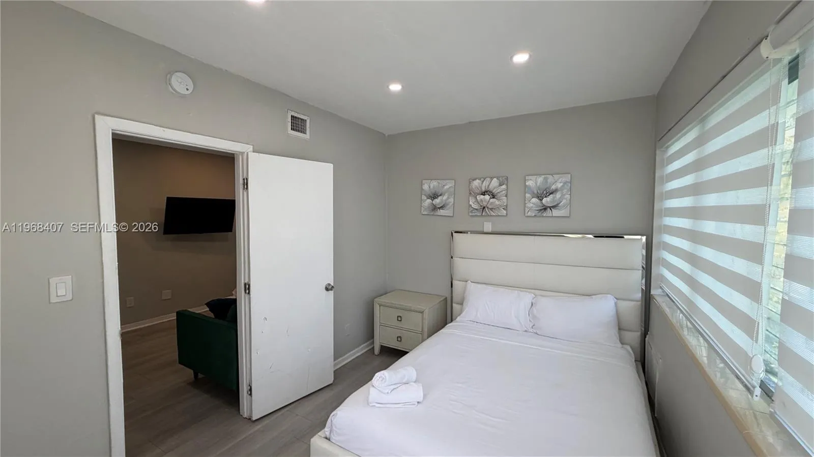 10000 E Bay Harbor Dr # 14, Bay Harbor Islands FL 33154