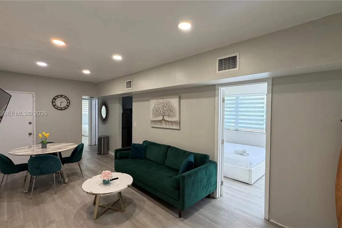 10000 E Bay Harbor Dr # 14, Bay Harbor Islands FL 33154