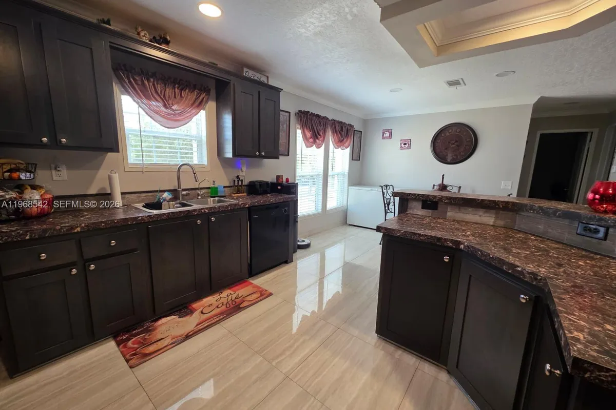 555 S LINDERO ST, Clewiston FL 33440